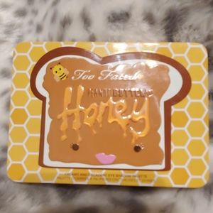 Too Faced Peanut Butter and Honey Palette
